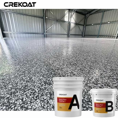 Pelapis Lantai Epoxy Resin Topcoat Transparan Disiarkan Dengan Serpihan Chip