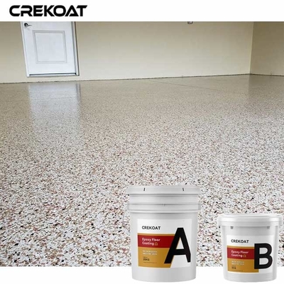 Pelapis Lantai Epoxy Resin Topcoat Transparan Disiarkan Dengan Serpihan Chip